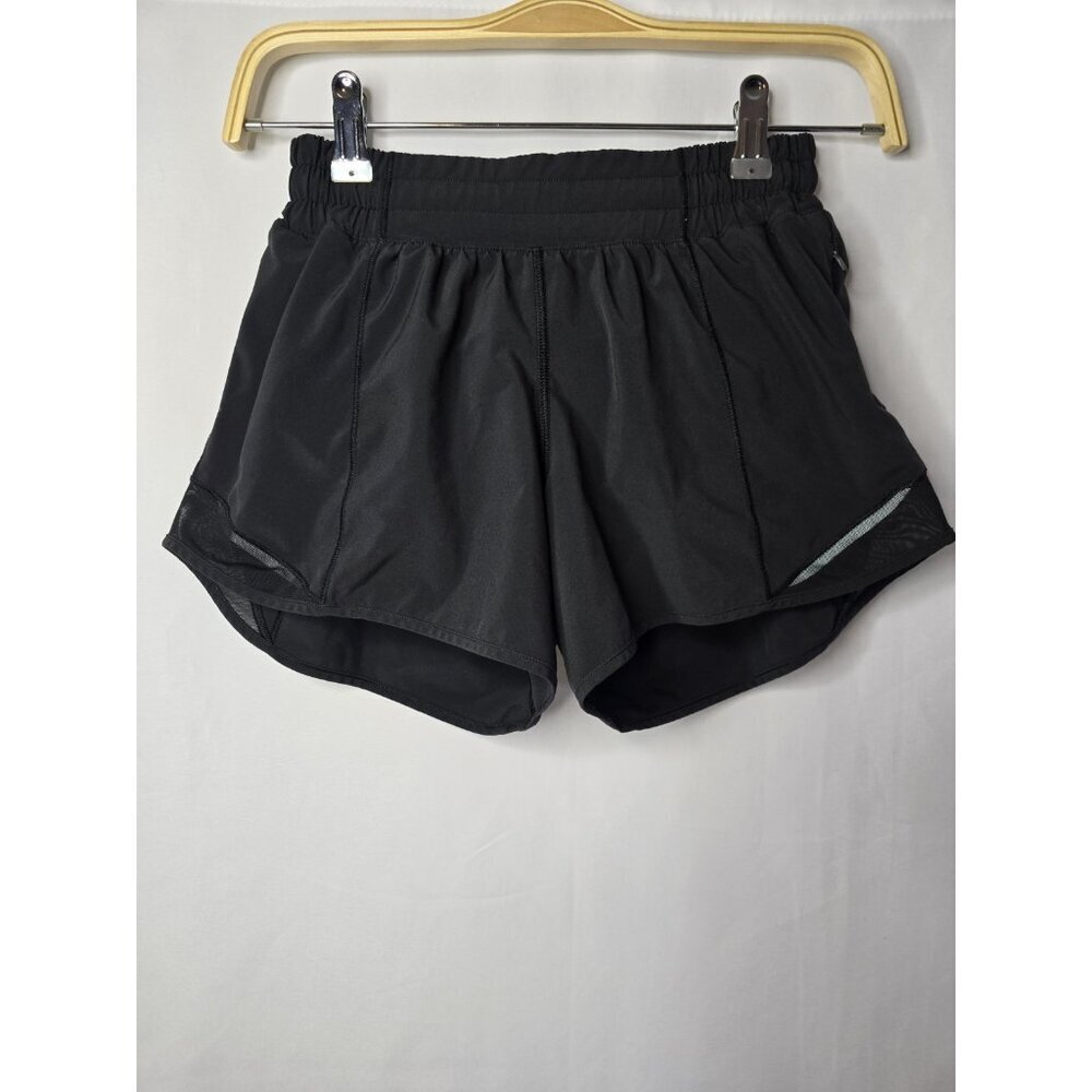 Lululemon Hotty Hot Short II *Long 4" Inseam Black Low Rise- Size 4